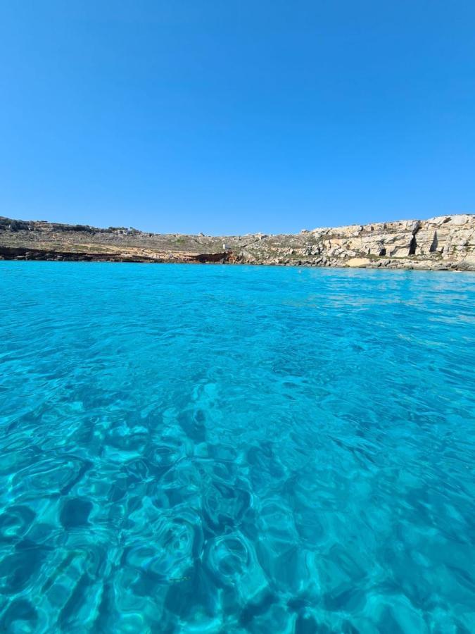 לינה וארוחת בוקר Torre Nubia Sole Mare Sale מראה חיצוני תמונה