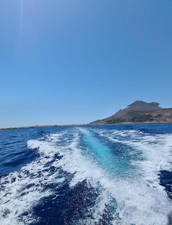 לינה וארוחת בוקר Torre Nubia Sole Mare Sale מראה חיצוני תמונה